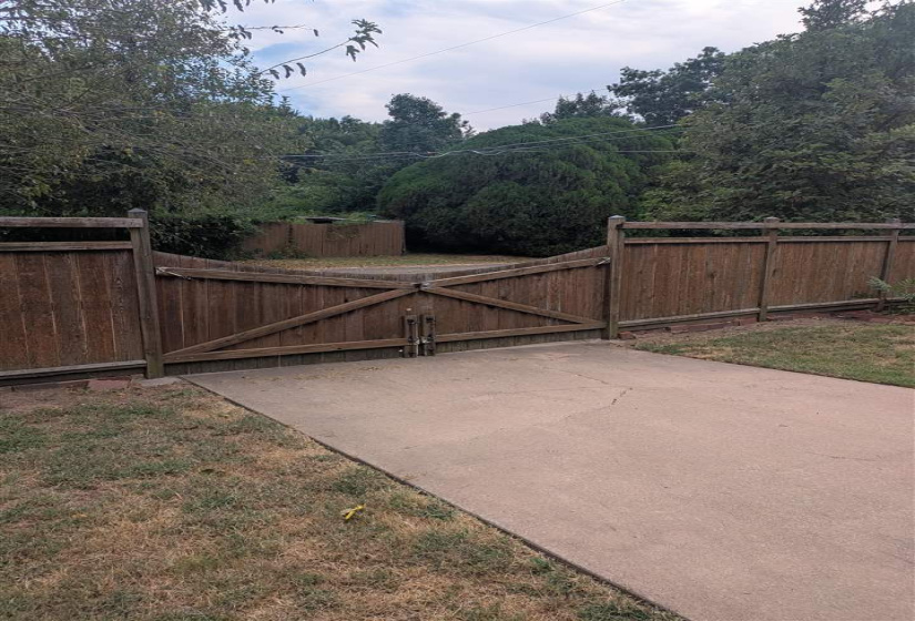 3 Bedrooms Bedrooms, 0 ,2 BathroomsBathrooms,Residential,Single Family,McDonald,1,132739