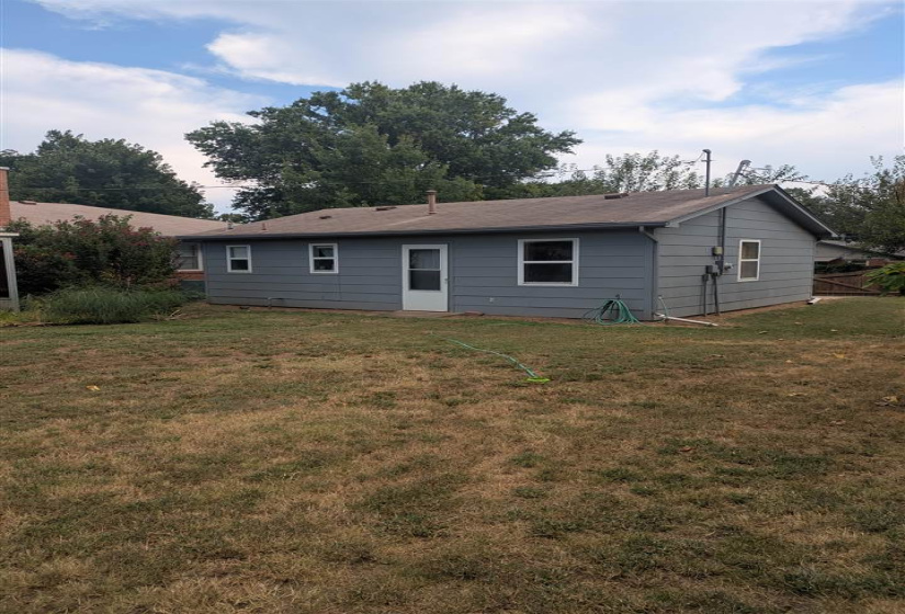 3 Bedrooms Bedrooms, 0 ,2 BathroomsBathrooms,Residential,Single Family,McDonald,1,132739