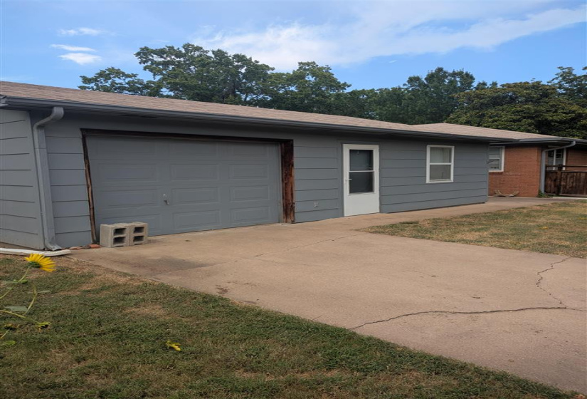 3 Bedrooms Bedrooms, 0 ,2 BathroomsBathrooms,Residential,Single Family,McDonald,1,132739