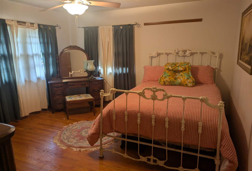 3 Bedrooms Bedrooms, 0 ,2 BathroomsBathrooms,Residential,Single Family,McDonald,1,132739