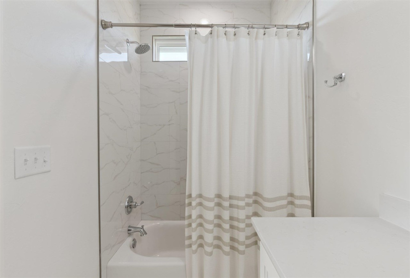 4 Bedrooms Bedrooms, 0 ,3 BathroomsBathrooms,Residential,Single Family,Brookwater,1.5,132743