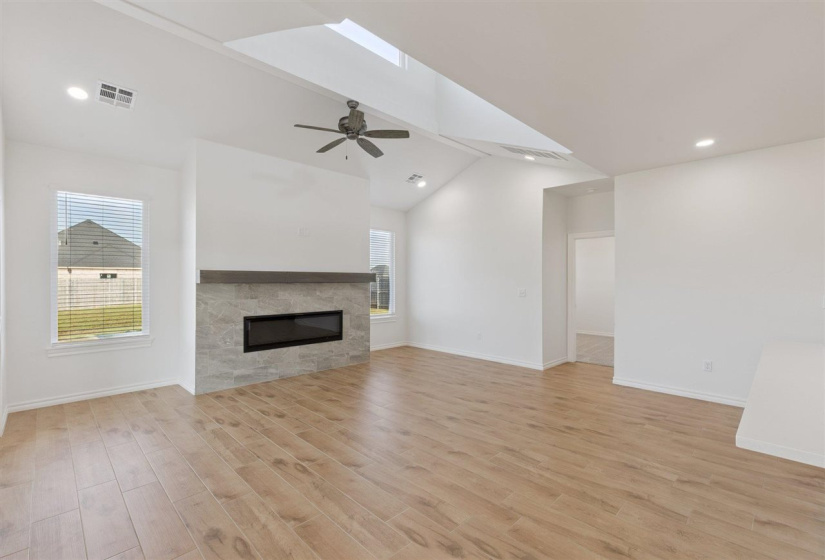 4 Bedrooms Bedrooms, 0 ,3 BathroomsBathrooms,Residential,Single Family,Brookwater,1.5,132743