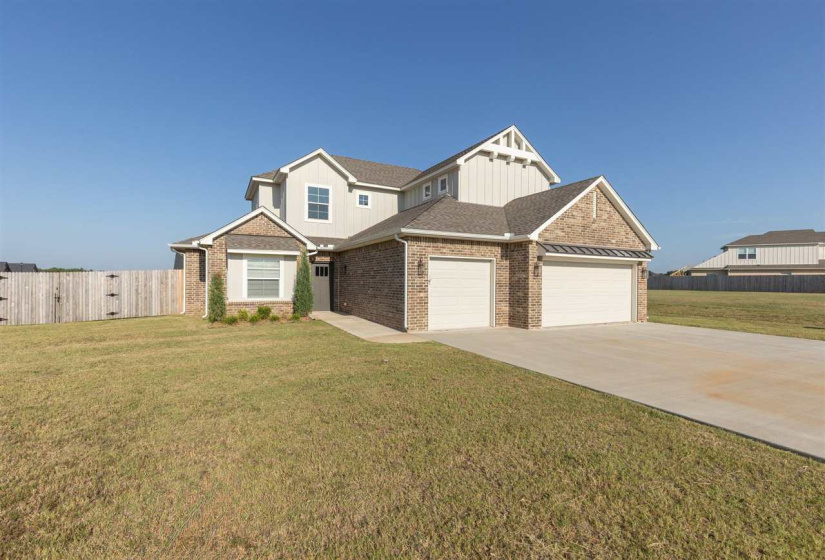 4 Bedrooms Bedrooms, 0 ,3 BathroomsBathrooms,Residential,Single Family,Brookwater,1.5,132743