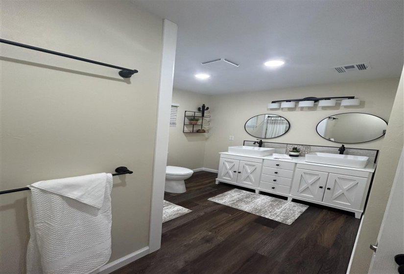 3 Bedrooms Bedrooms, 0 ,2 BathroomsBathrooms,Residential,Single Family,French,1.5,132745