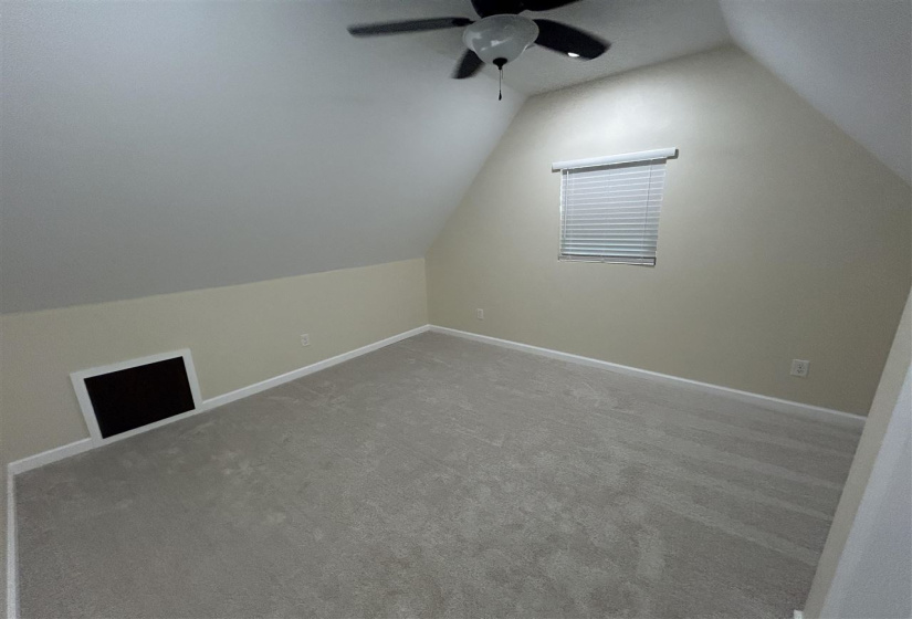 3 Bedrooms Bedrooms, 0 ,2 BathroomsBathrooms,Residential,Single Family,French,1.5,132745