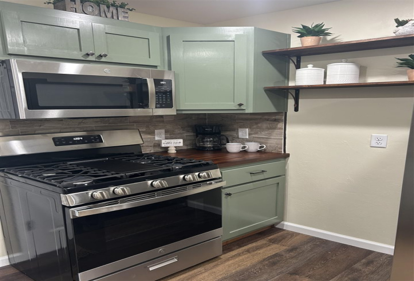 3 Bedrooms Bedrooms, 0 ,2 BathroomsBathrooms,Residential,Single Family,French,1.5,132745