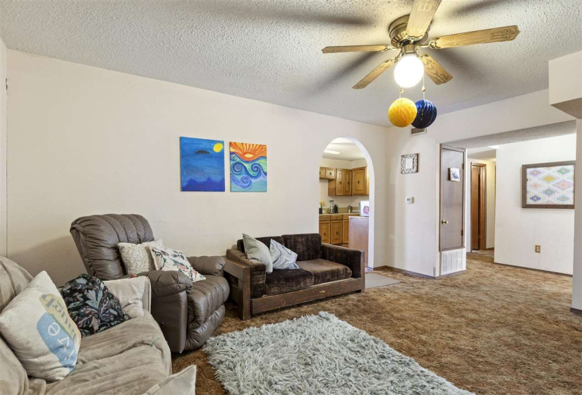 3 Bedrooms Bedrooms, 0 ,2 BathroomsBathrooms,Residential,Single Family,Burris,1,132524