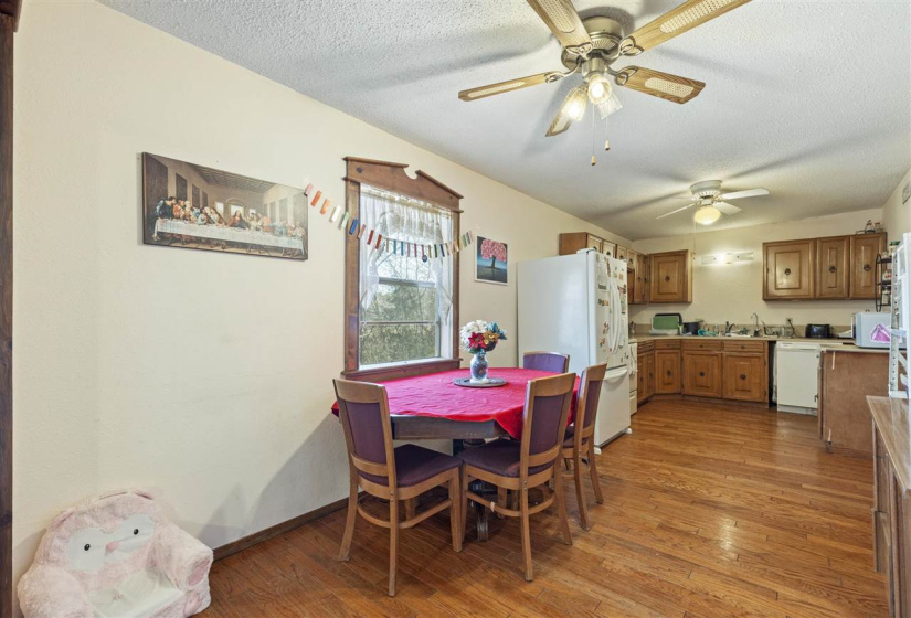 3 Bedrooms Bedrooms, 0 ,2 BathroomsBathrooms,Residential,Single Family,Burris,1,132524