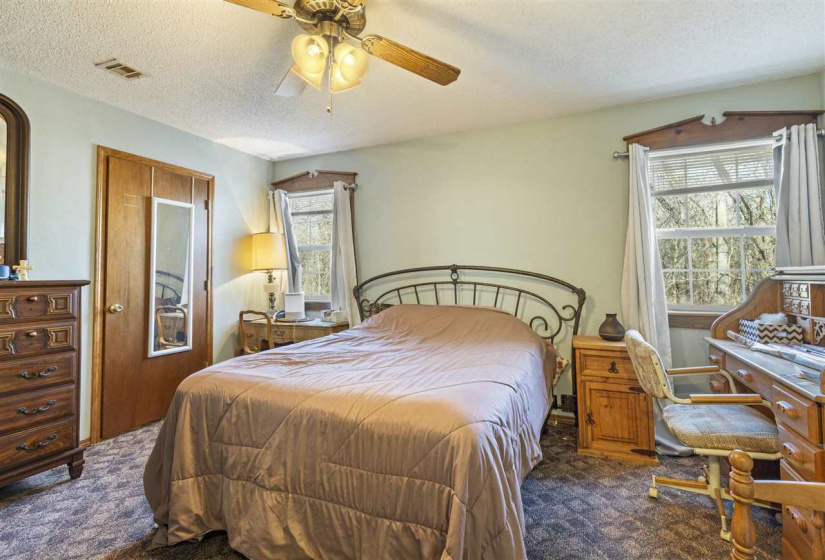 3 Bedrooms Bedrooms, 0 ,2 BathroomsBathrooms,Residential,Single Family,Burris,1,132524