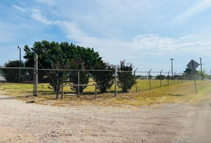 0 , 0 ,0,Lots/land,Unplatted,Lakeview,0,132752