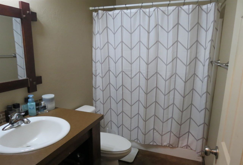 0 , 0 ,3 BathroomsBathrooms,Multi-family,Duplex,22nd,1,132754