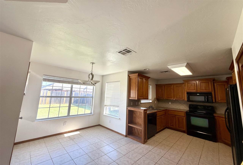 3 Bedrooms Bedrooms, 0 ,2 BathroomsBathrooms,Residential,Single Family,KC,1,132753
