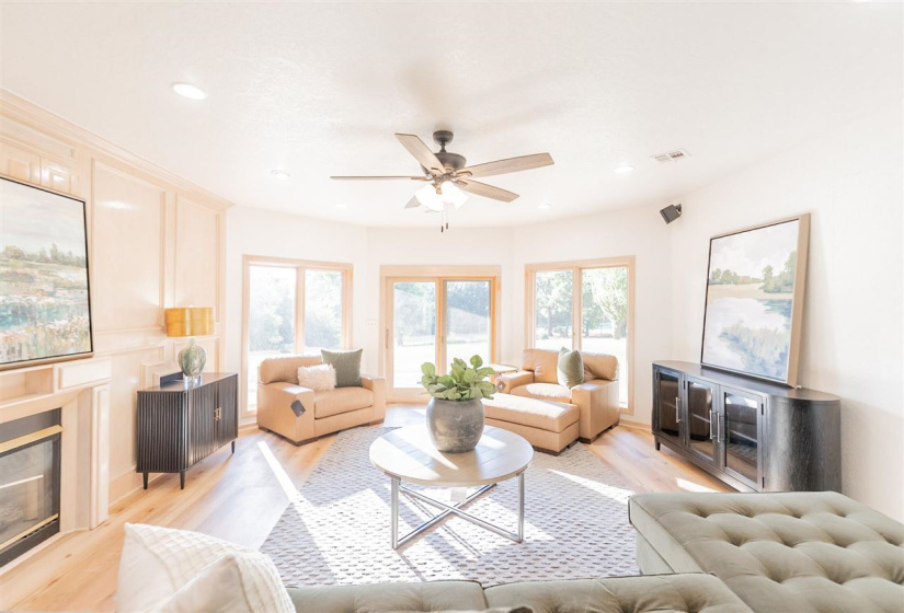4 Bedrooms Bedrooms, 0 ,3 BathroomsBathrooms,Residential,Single Family,Timberline,2,132756