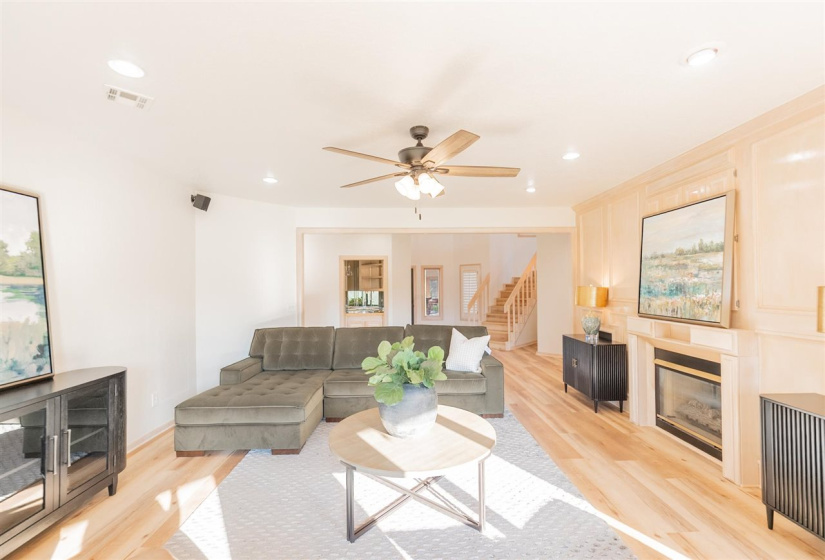 4 Bedrooms Bedrooms, 0 ,3 BathroomsBathrooms,Residential,Single Family,Timberline,2,132756