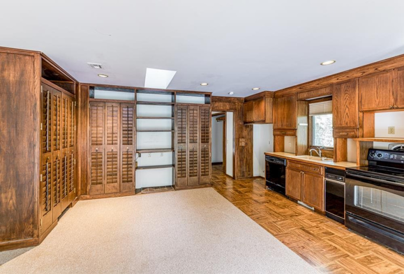 3 Bedrooms Bedrooms, 0 ,3 BathroomsBathrooms,Residential,Single Family,2nd,1,132759