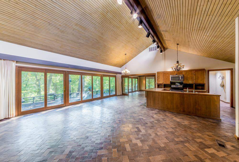 3 Bedrooms Bedrooms, 0 ,3 BathroomsBathrooms,Residential,Single Family,2nd,1,132759