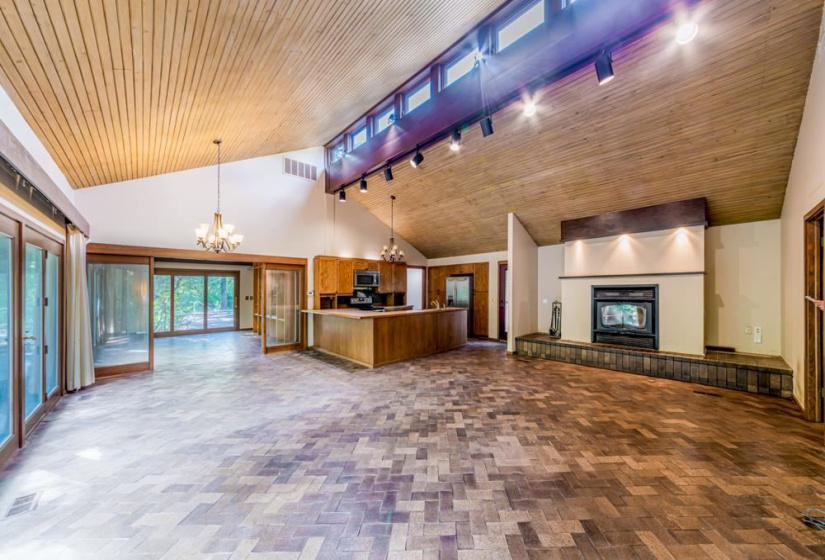 3 Bedrooms Bedrooms, 0 ,3 BathroomsBathrooms,Residential,Single Family,2nd,1,132759