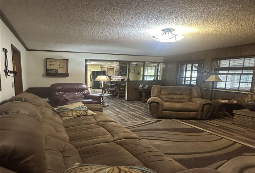 3 Bedrooms Bedrooms, 0 ,2 BathroomsBathrooms,Residential,Single Family,56th,1,132769