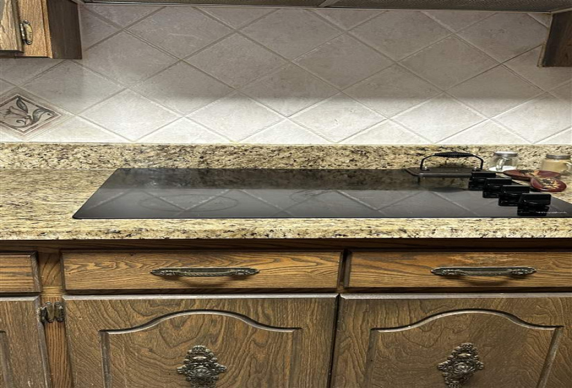 3 Bedrooms Bedrooms, 0 ,2 BathroomsBathrooms,Residential,Single Family,56th,1,132769