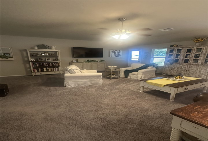 3 Bedrooms Bedrooms, 0 ,2 BathroomsBathrooms,Residential,Single Family,Kinder Wells,1,132771