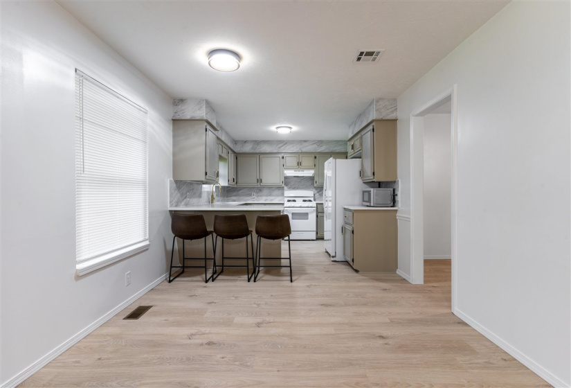 4 Bedrooms Bedrooms, 0 ,2 BathroomsBathrooms,Residential,Single Family,Thomas,1,132522