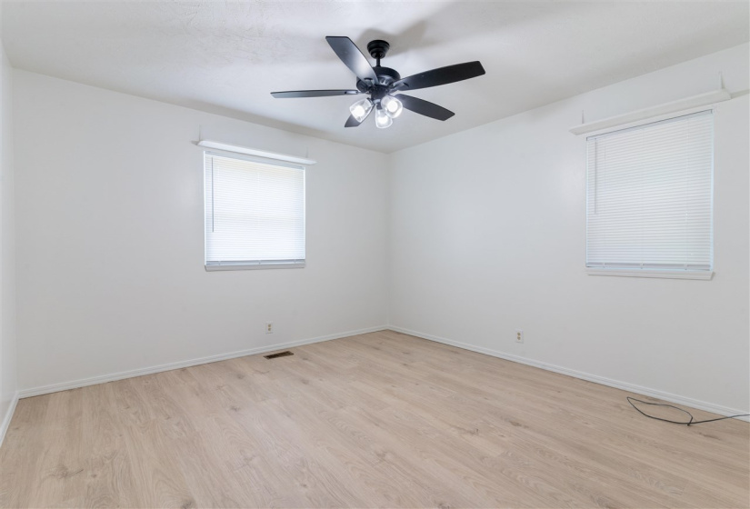 4 Bedrooms Bedrooms, 0 ,2 BathroomsBathrooms,Residential,Single Family,Thomas,1,132522