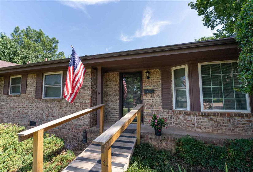 4 Bedrooms Bedrooms, 0 ,2 BathroomsBathrooms,Residential,Single Family,Thomas,1,132522