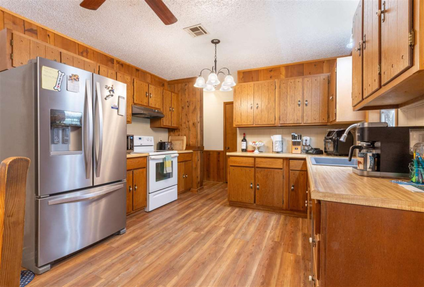 3 Bedrooms Bedrooms, 0 ,2 BathroomsBathrooms,Residential,Single Family,Rose,1,132658