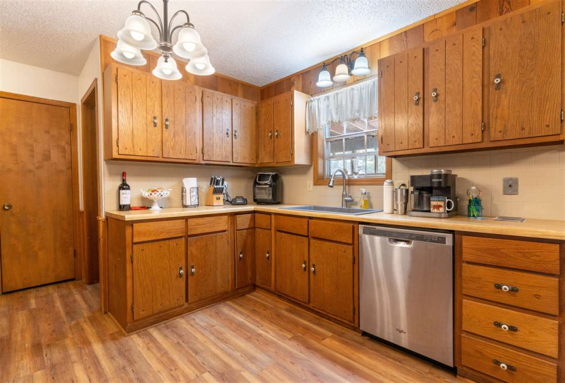 3 Bedrooms Bedrooms, 0 ,2 BathroomsBathrooms,Residential,Single Family,Rose,1,132658