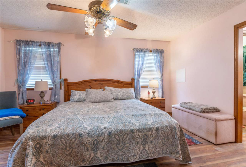 3 Bedrooms Bedrooms, 0 ,2 BathroomsBathrooms,Residential,Single Family,Rose,1,132658