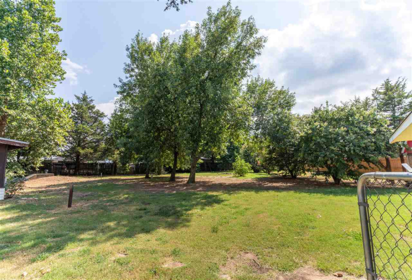 3 Bedrooms Bedrooms, 0 ,2 BathroomsBathrooms,Residential,Single Family,Rose,1,132658
