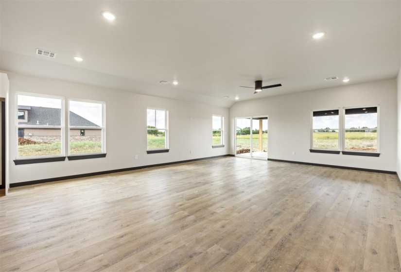 4 Bedrooms Bedrooms, 0 ,3 BathroomsBathrooms,Residential,Single Family,Bison,1,132777
