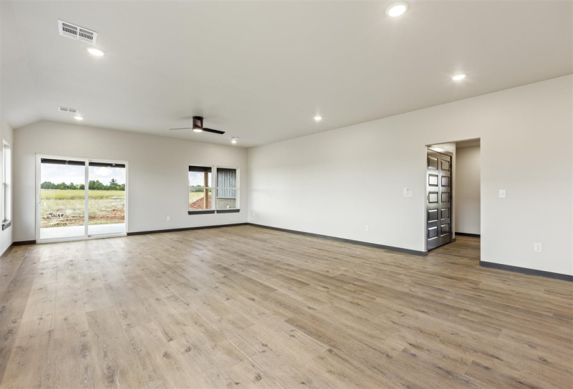 4 Bedrooms Bedrooms, 0 ,3 BathroomsBathrooms,Residential,Single Family,Bison,1,132777