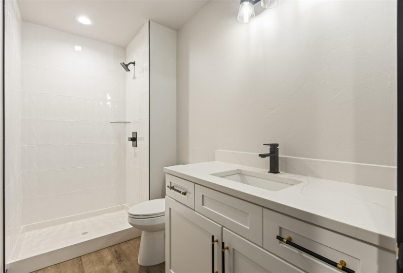 4 Bedrooms Bedrooms, 0 ,3 BathroomsBathrooms,Residential,Single Family,Bison,1,132777