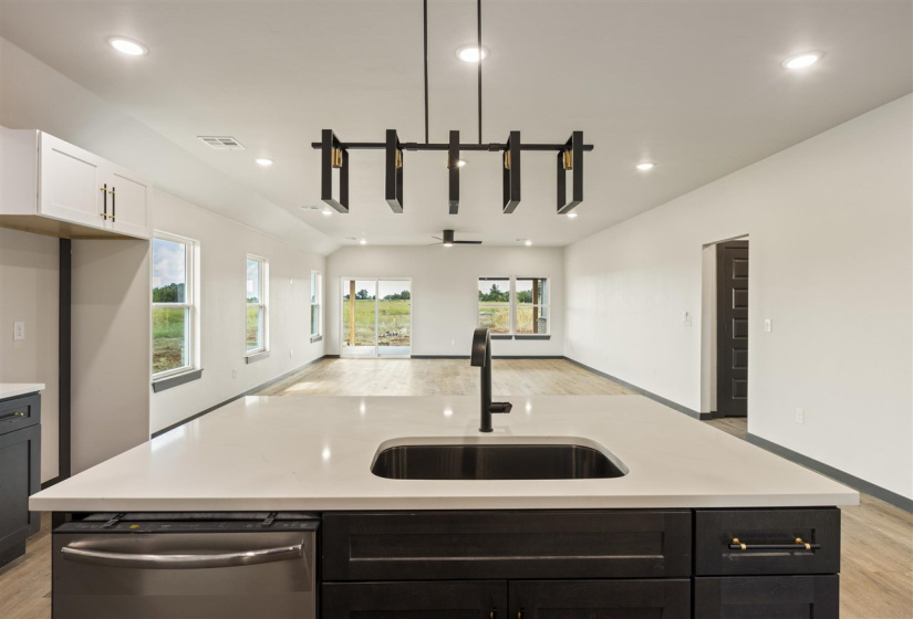 4 Bedrooms Bedrooms, 0 ,3 BathroomsBathrooms,Residential,Single Family,Bison,1,132777