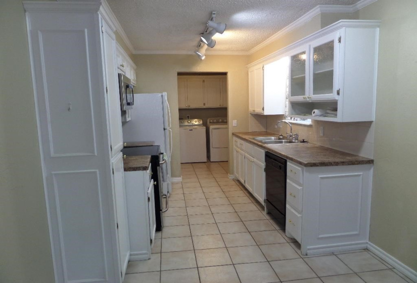 3 Bedrooms Bedrooms, 0 ,2 BathroomsBathrooms,Residential,Single Family,Tulsa,1.5,132782