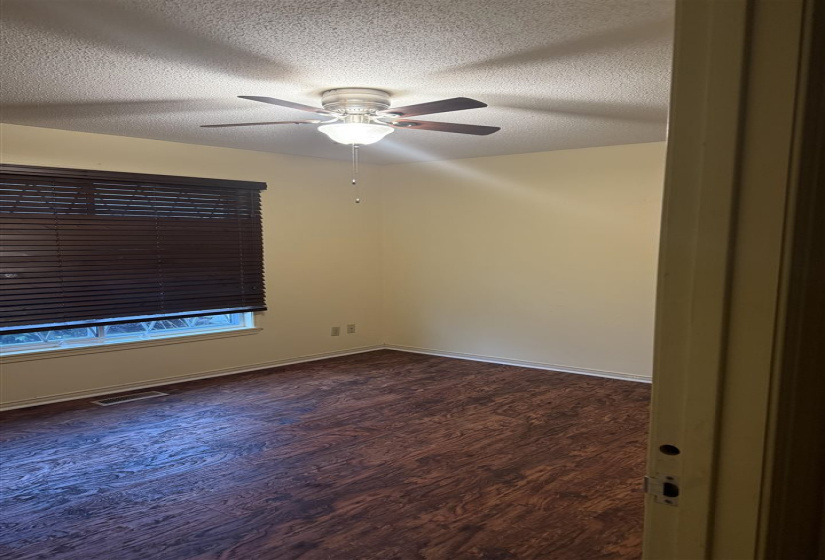 2 Bedrooms Bedrooms, 0 ,2 BathroomsBathrooms,Residential,Condominium/townhouse,Brentwood,1,132786
