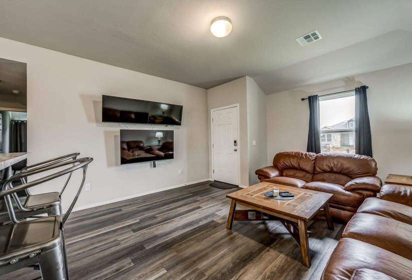 3 Bedrooms Bedrooms, 0 ,2 BathroomsBathrooms,Residential,Single Family,Ridgecrest,1,132787