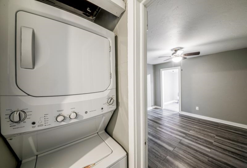 2 Bedrooms Bedrooms, 0 ,2 BathroomsBathrooms,Residential,Single Family,13th Place,1,132788
