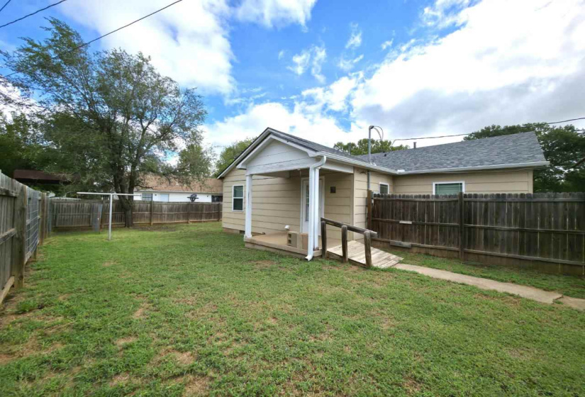 2 Bedrooms Bedrooms, 0 ,1 BathroomBathrooms,Residential,Single Family,13th,1,132794