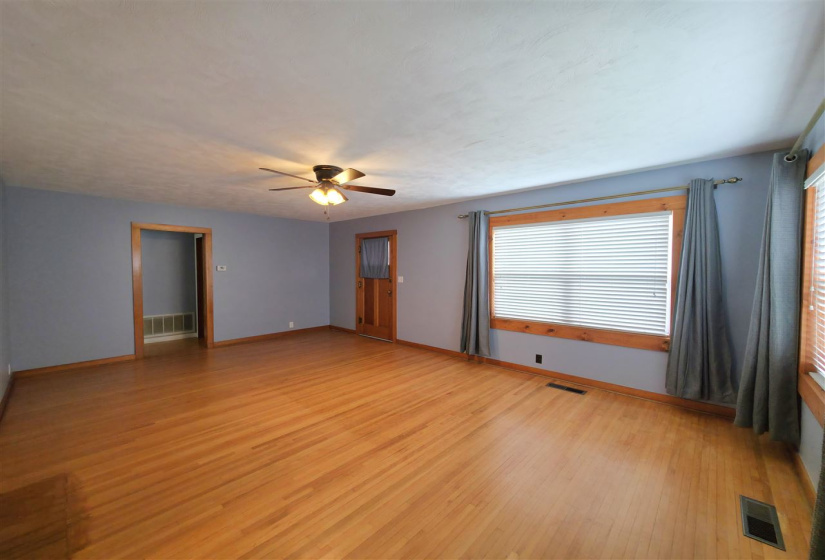 2 Bedrooms Bedrooms, 0 ,1 BathroomBathrooms,Residential,Single Family,13th,1,132794