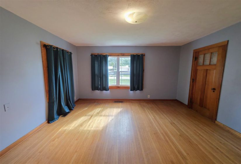 2 Bedrooms Bedrooms, 0 ,1 BathroomBathrooms,Residential,Single Family,13th,1,132794