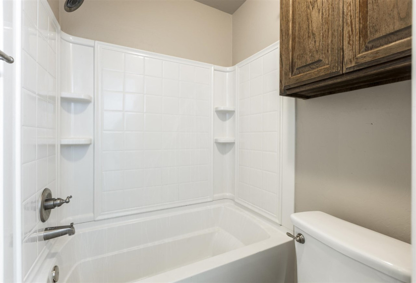 4 Bedrooms Bedrooms, 0 ,2 BathroomsBathrooms,Residential,Single Family,Linford,1,132795