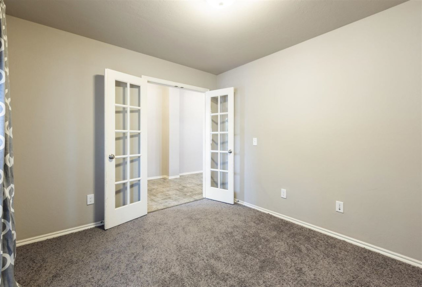 4 Bedrooms Bedrooms, 0 ,2 BathroomsBathrooms,Residential,Single Family,Linford,1,132795