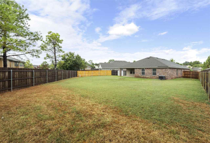 4 Bedrooms Bedrooms, 0 ,2 BathroomsBathrooms,Residential,Single Family,Linford,1,132795