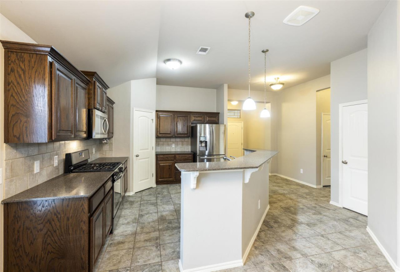 4 Bedrooms Bedrooms, 0 ,2 BathroomsBathrooms,Residential,Single Family,Linford,1,132795