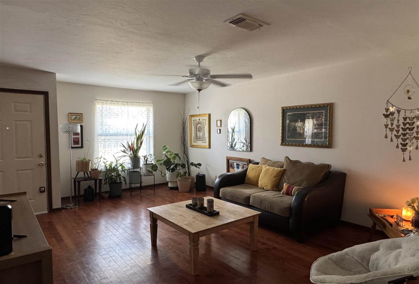 3 Bedrooms Bedrooms, 0 ,1 BathroomBathrooms,Residential,Single Family,Brooke,1,132797