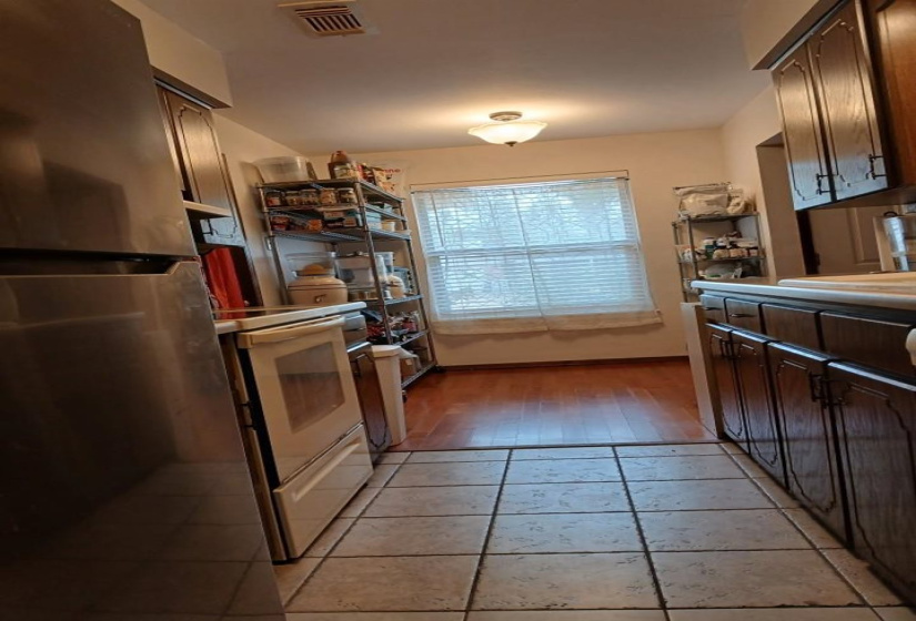 3 Bedrooms Bedrooms, 0 ,1 BathroomBathrooms,Residential,Single Family,Brooke,1,132797