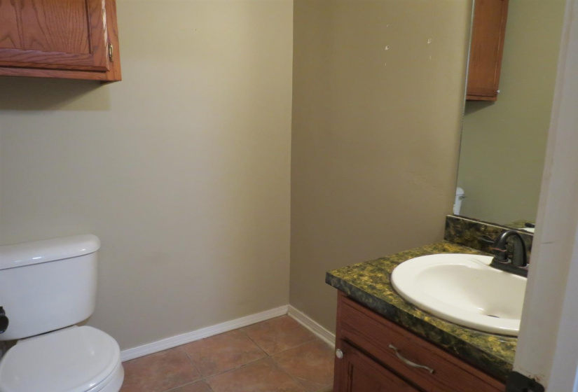 3 Bedrooms Bedrooms, 0 ,2 BathroomsBathrooms,Residential,Single Family,Royal Oak,2,132800