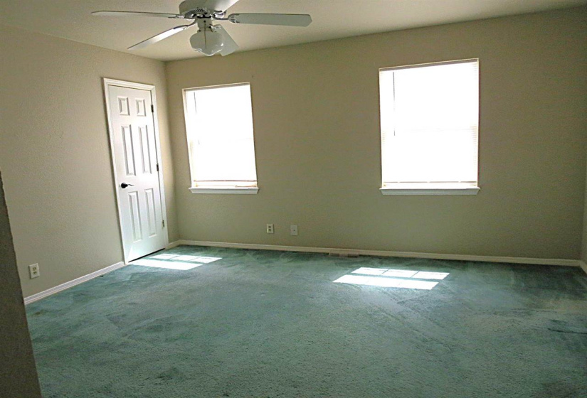 3 Bedrooms Bedrooms, 0 ,2 BathroomsBathrooms,Residential,Single Family,Royal Oak,2,132800